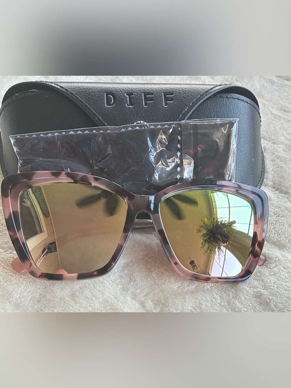 Diff Eyewear BECKY II HM-TF30P Mirrored Tortoise Shell Polarized Sunglasses